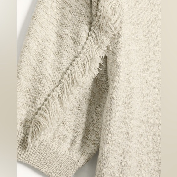 Ann Taylor Beige & Metallic Gold Shimmer Fringe Detail Puff Sleeve Sweater - Picture 5 of 16